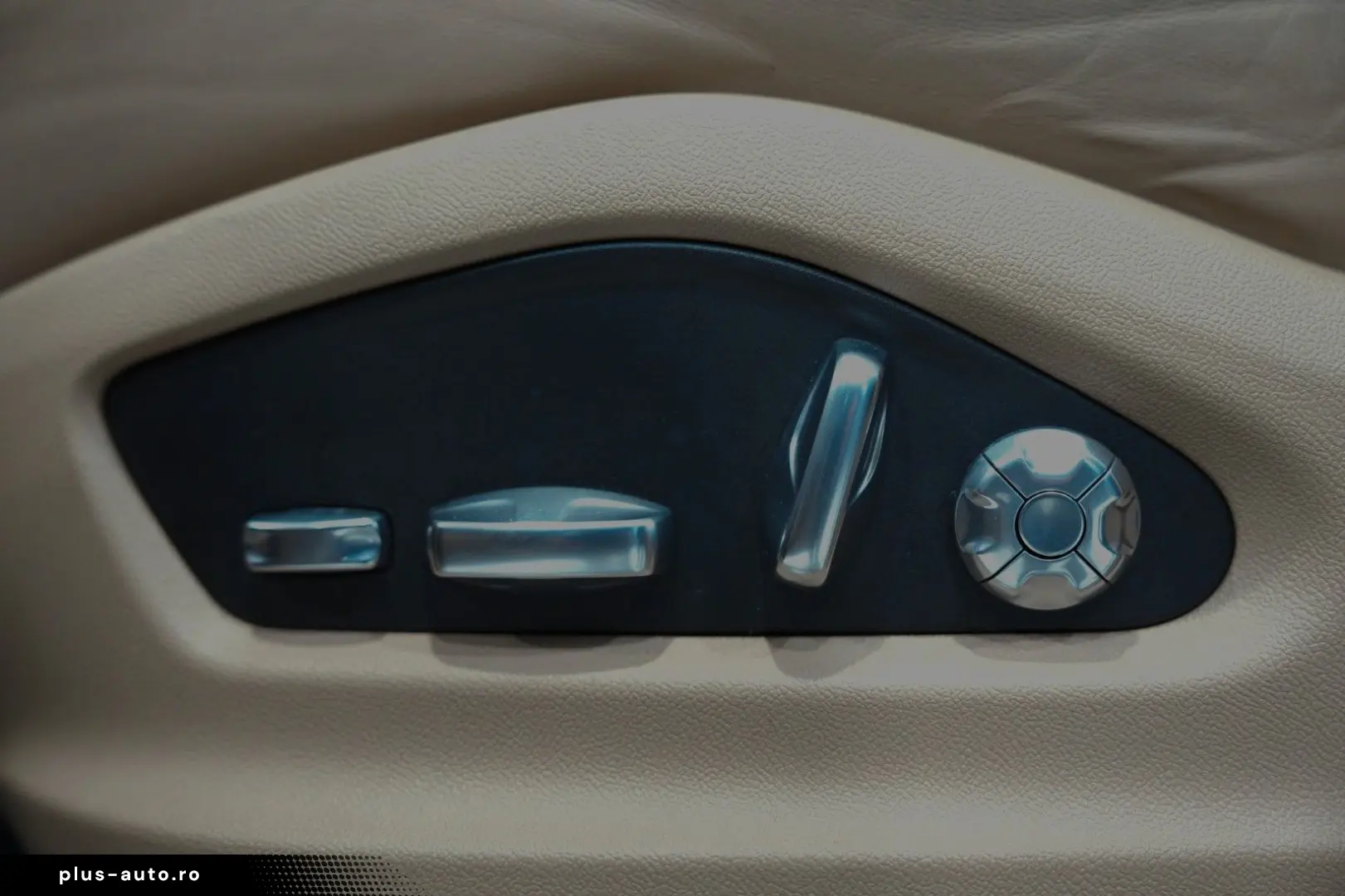 PORSCHE Cayenne E-Hybrid SPORT-CHRONO 14-WEGE BOSE PDLS