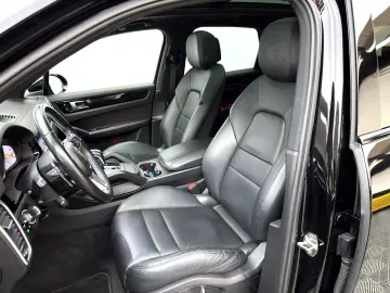 PORSCHE Cayenne E-Hybrid  PDLS PASM 21  LED LHZG