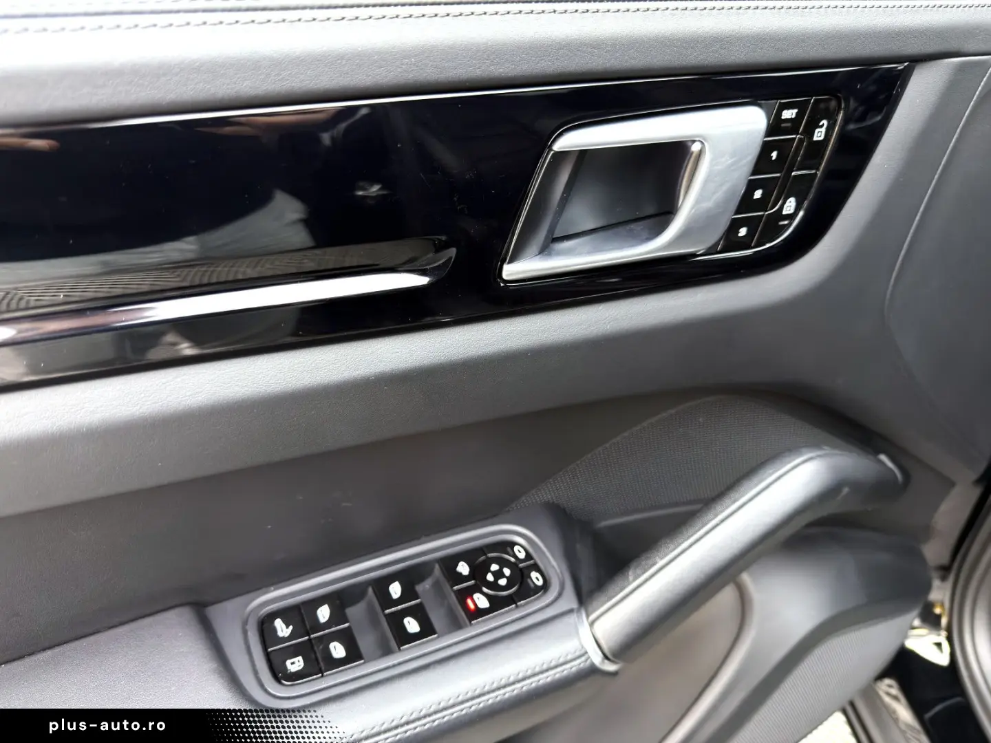 PORSCHE Cayenne E-Hybrid  PDLS PASM 21  LED LHZG