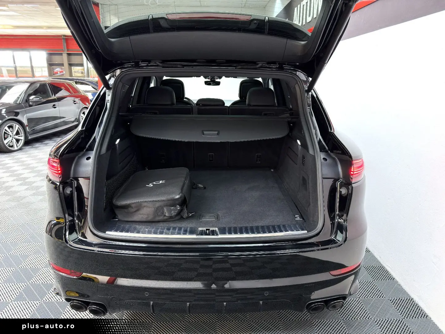 PORSCHE Cayenne E-Hybrid  PDLS PASM 21  LED LHZG