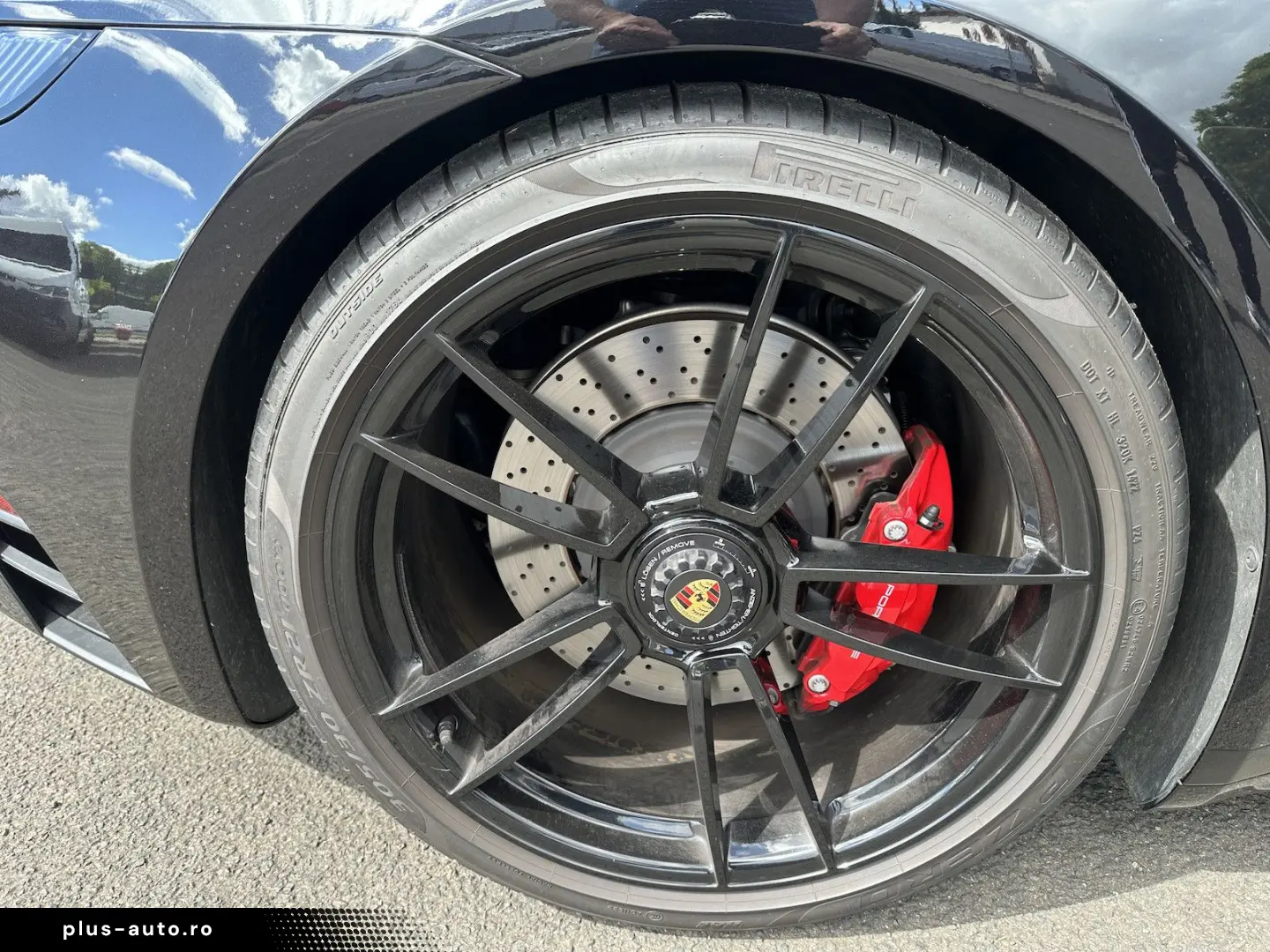 PORSCHE 911 Carrera 4 GTS Cabriolet