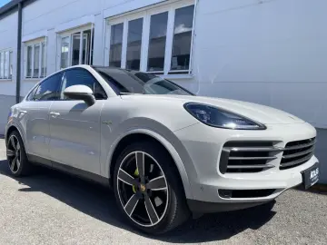 PORSCHE Cayenne Coupe E-Hybrid Platinum Edition