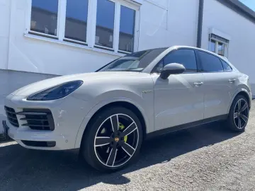 PORSCHE Cayenne Coupe E-Hybrid Platinum Edition