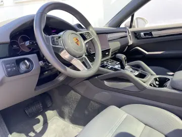 PORSCHE Cayenne Coupe E-Hybrid Platinum Edition