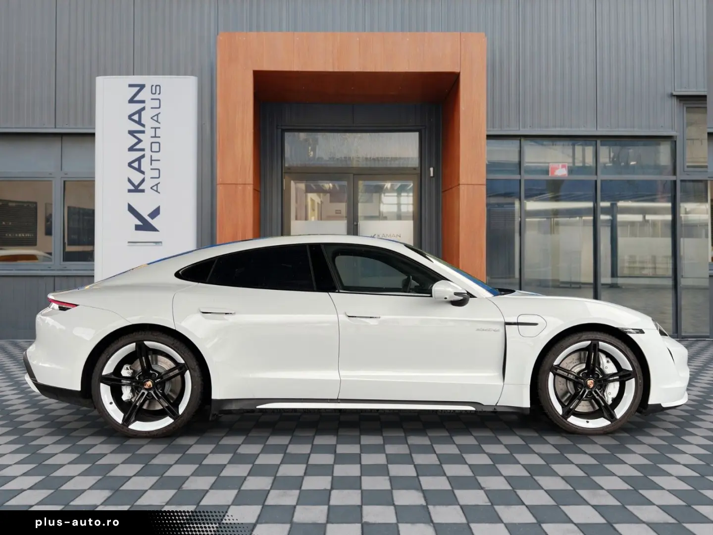 PORSCHE Taycan Turbo Sitzbelüftung 21 Mssion E