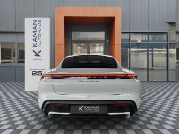 PORSCHE Taycan Turbo Sitzbelüftung 21 Mssion E