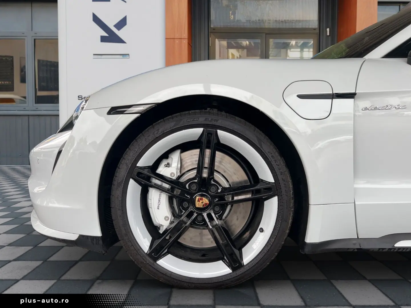 PORSCHE Taycan Turbo Sitzbelüftung 21 Mssion E