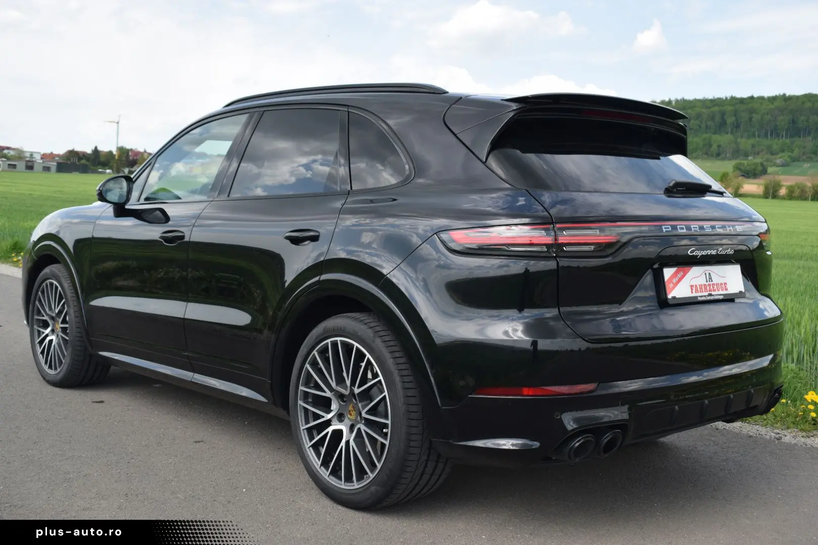 PORSCHE Cayenne Turbo SportDesign 18-W. Pano Chrono 4RL