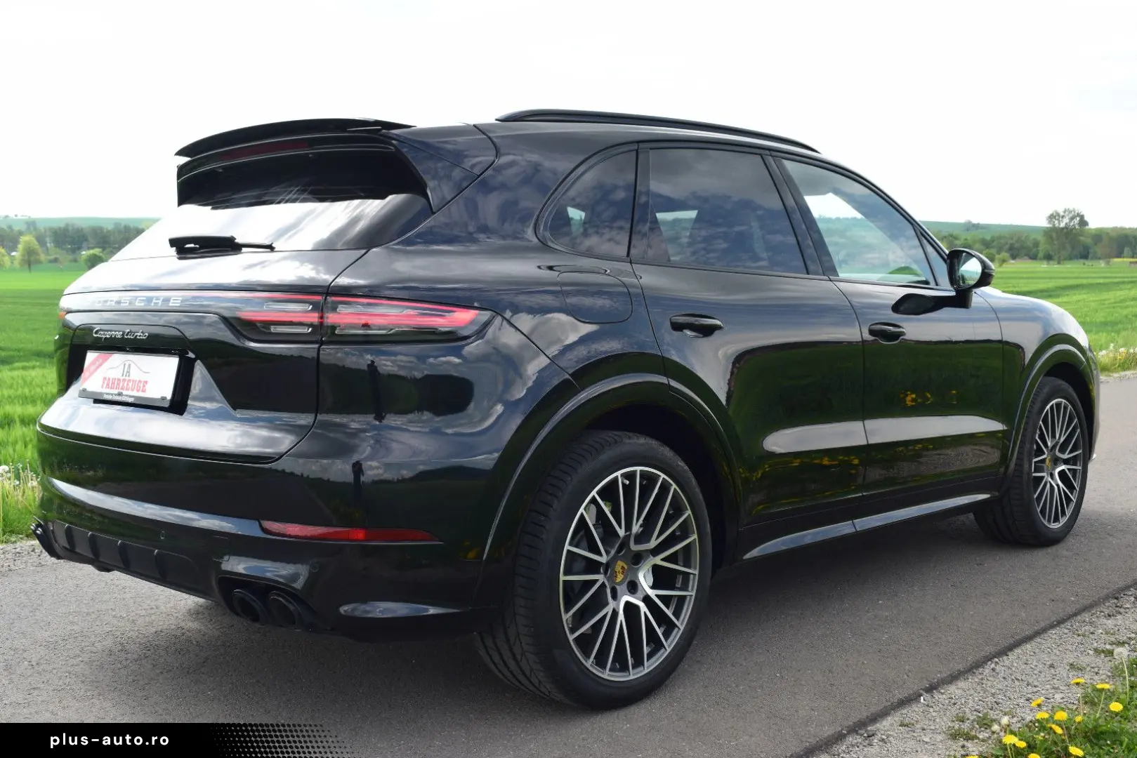 PORSCHE Cayenne Turbo SportDesign 18-W. Pano Chrono 4RL