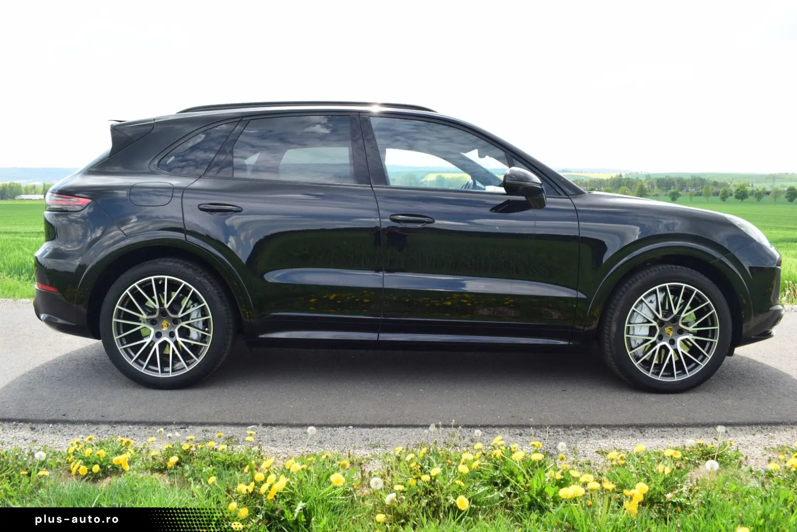 PORSCHE Cayenne Turbo SportDesign 18-W. Pano Chrono 4RL