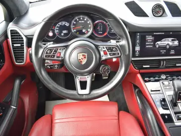 PORSCHE Cayenne Turbo SportDesign 18-W. Pano Chrono 4RL