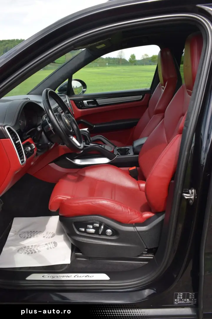 PORSCHE Cayenne Turbo SportDesign 18-W. Pano Chrono 4RL