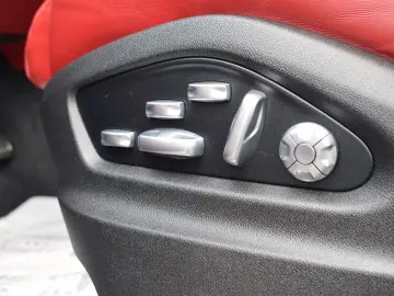 PORSCHE Cayenne Turbo SportDesign 18-W. Pano Chrono 4RL