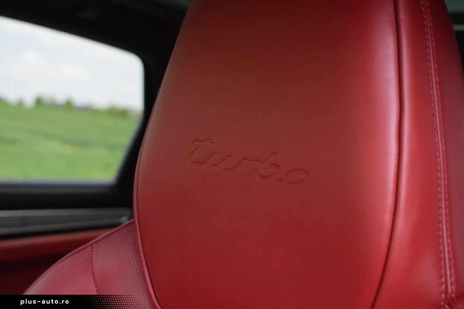 PORSCHE Cayenne Turbo SportDesign 18-W. Pano Chrono 4RL