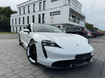 PORSCHE Taycan Turbo S Approved 2 Jahre  21  VOLL Carbon