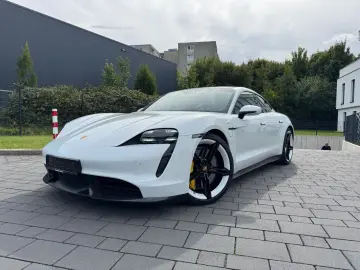 PORSCHE Taycan Turbo S Approved 2 Jahre  21  VOLL Carbon