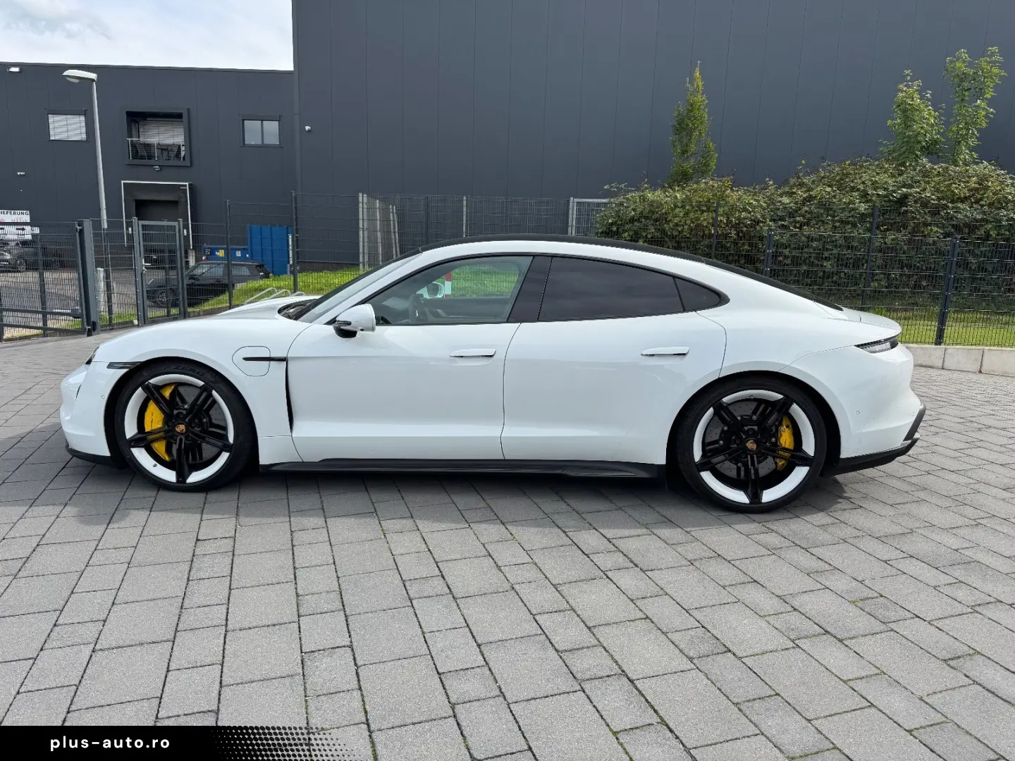 PORSCHE Taycan Turbo S Approved 2 Jahre  21  VOLL Carbon