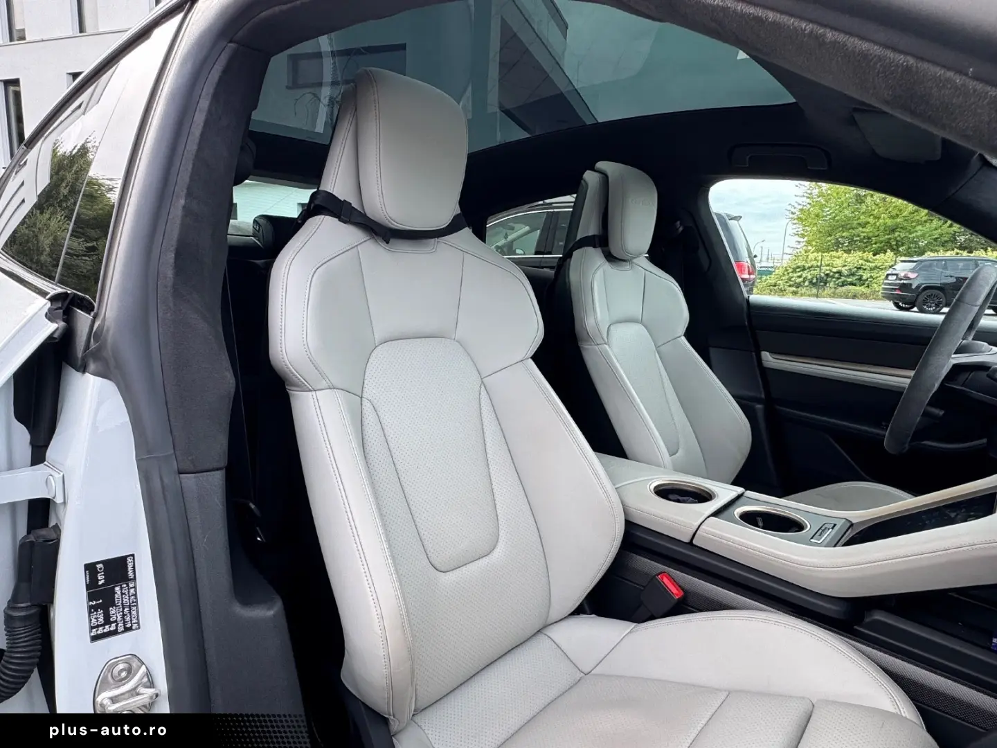 PORSCHE Taycan Turbo S Approved 2 Jahre  21  VOLL Carbon