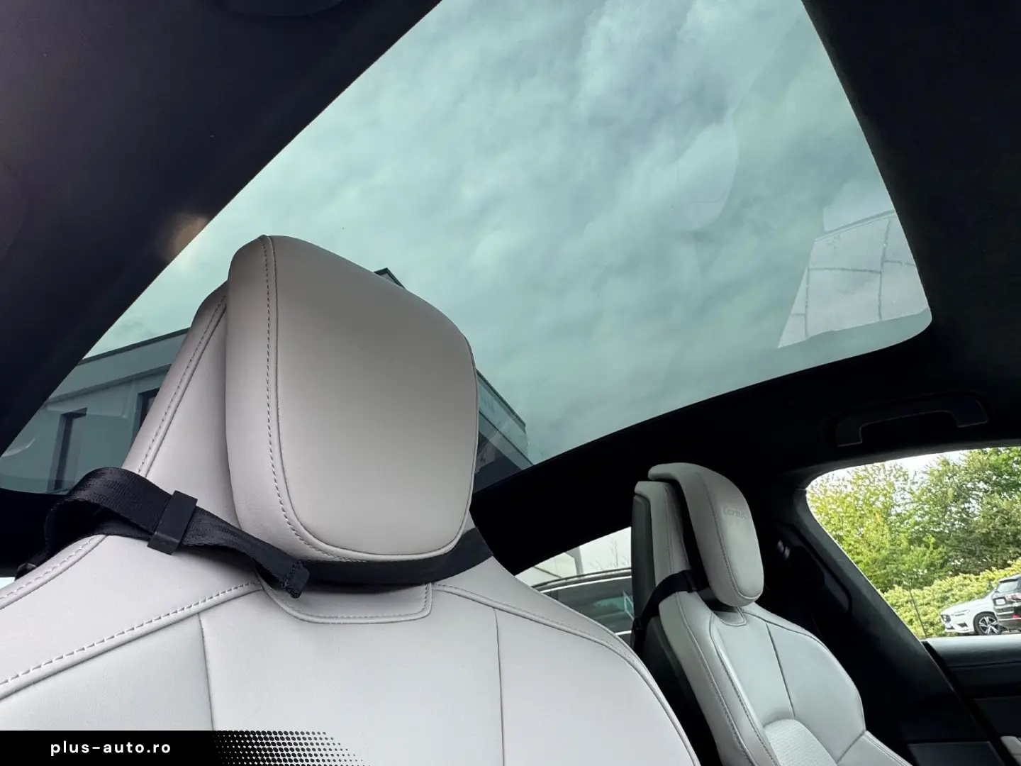 PORSCHE Taycan Turbo S Approved 2 Jahre  21  VOLL Carbon