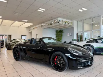 PORSCHE 718 Boxster S PDK Sportabgas 20Zoll AppleCarPlay