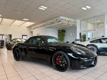 PORSCHE 718 Boxster S PDK Sportabgas 20Zoll AppleCarPlay