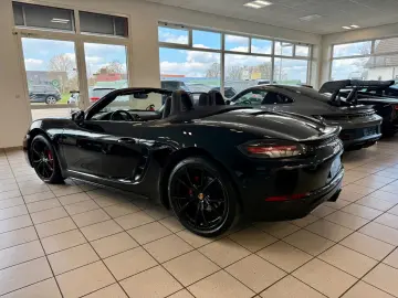 PORSCHE 718 Boxster S PDK Sportabgas 20Zoll AppleCarPlay