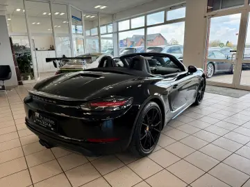 PORSCHE 718 Boxster S PDK Sportabgas 20Zoll AppleCarPlay