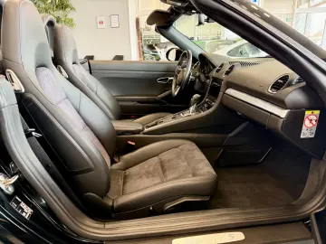 PORSCHE 718 Boxster S PDK Sportabgas 20Zoll AppleCarPlay
