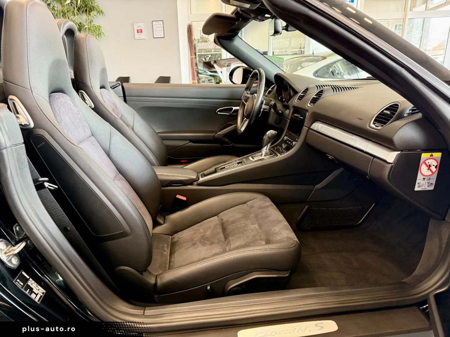 PORSCHE 718 Boxster S PDK Sportabgas 20Zoll AppleCarPlay