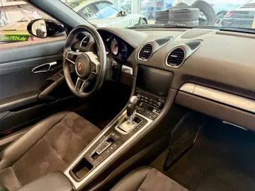 PORSCHE 718 Boxster S PDK Sportabgas 20Zoll AppleCarPlay