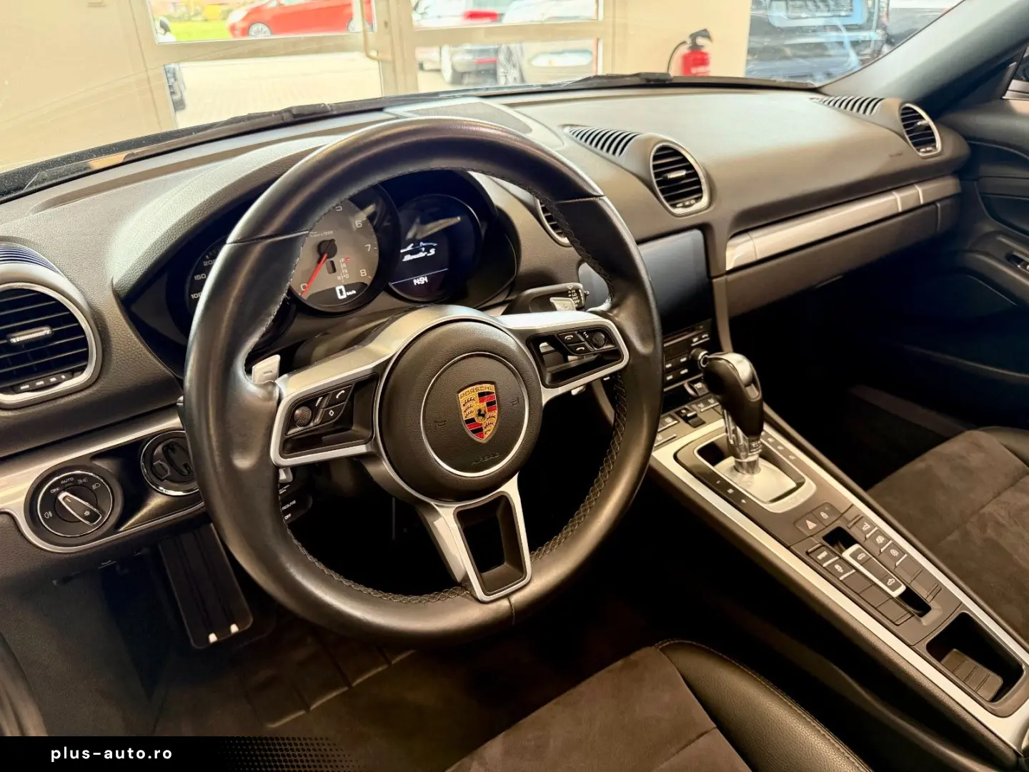 PORSCHE 718 Boxster S PDK Sportabgas 20Zoll AppleCarPlay