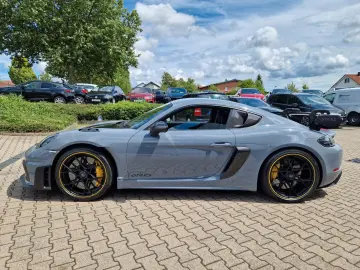 PORSCHE 718 Cayman GT4 RS Weissach-Paket   Liftsystem