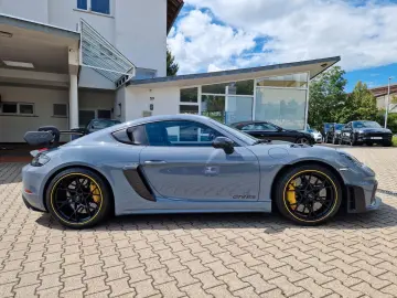 PORSCHE 718 Cayman GT4 RS Weissach-Paket   Liftsystem