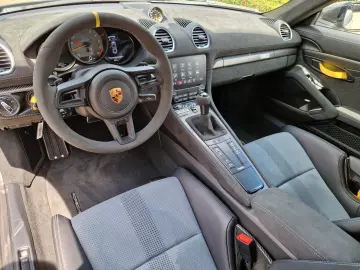 PORSCHE 718 Cayman GT4 RS Weissach-Paket   Liftsystem