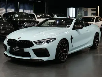 BMW M8 Cabrio Competition  M-Drivers B&W 360  MwSt