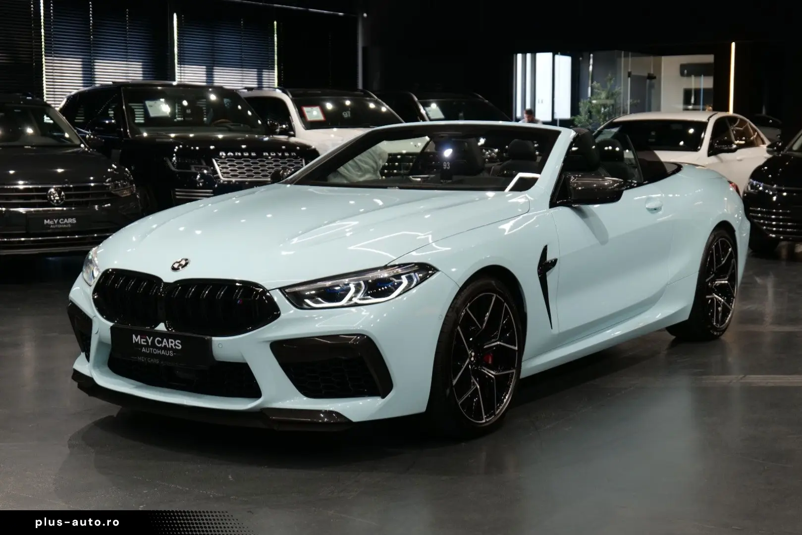 BMW M8 Cabrio Competition  M-Drivers B&W 360  MwSt