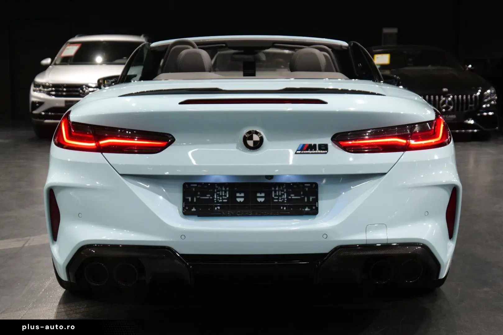 BMW M8 Cabrio Competition  M-Drivers B&W 360  MwSt