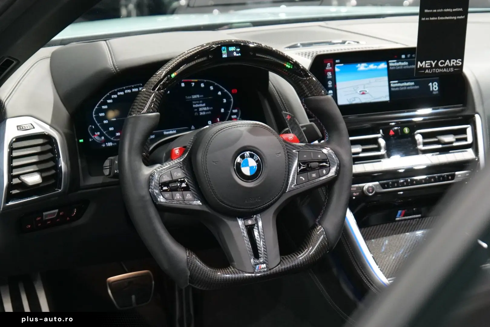 BMW M8 Cabrio Competition  M-Drivers B&W 360  MwSt