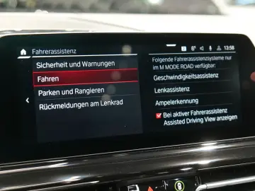 BMW M8 Cabrio Competition  M-Drivers B&W 360  MwSt