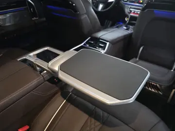 BMW 745 L e M Sport INDIVIDUAL Executive Lounge