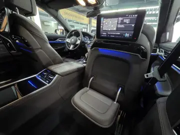 BMW 745 L e M Sport INDIVIDUAL Executive Lounge
