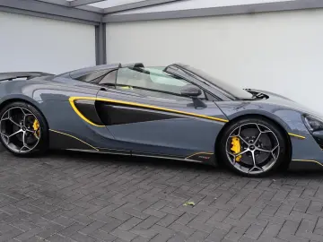 MCLAREN 600LT Spider FullCarbon Racingseats Lift RFK