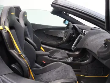 MCLAREN 600LT Spider FullCarbon Racingseats Lift RFK