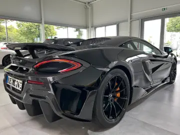 MCLAREN 600LT Carbon Lift Kamera Keramik Navigation LED