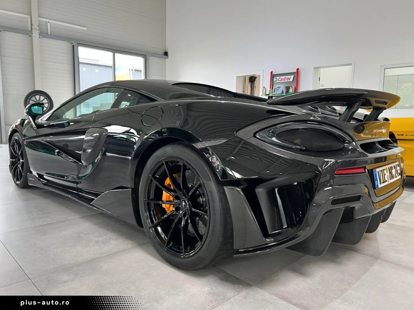 MCLAREN 600LT Carbon Lift Kamera Keramik Navigation LED