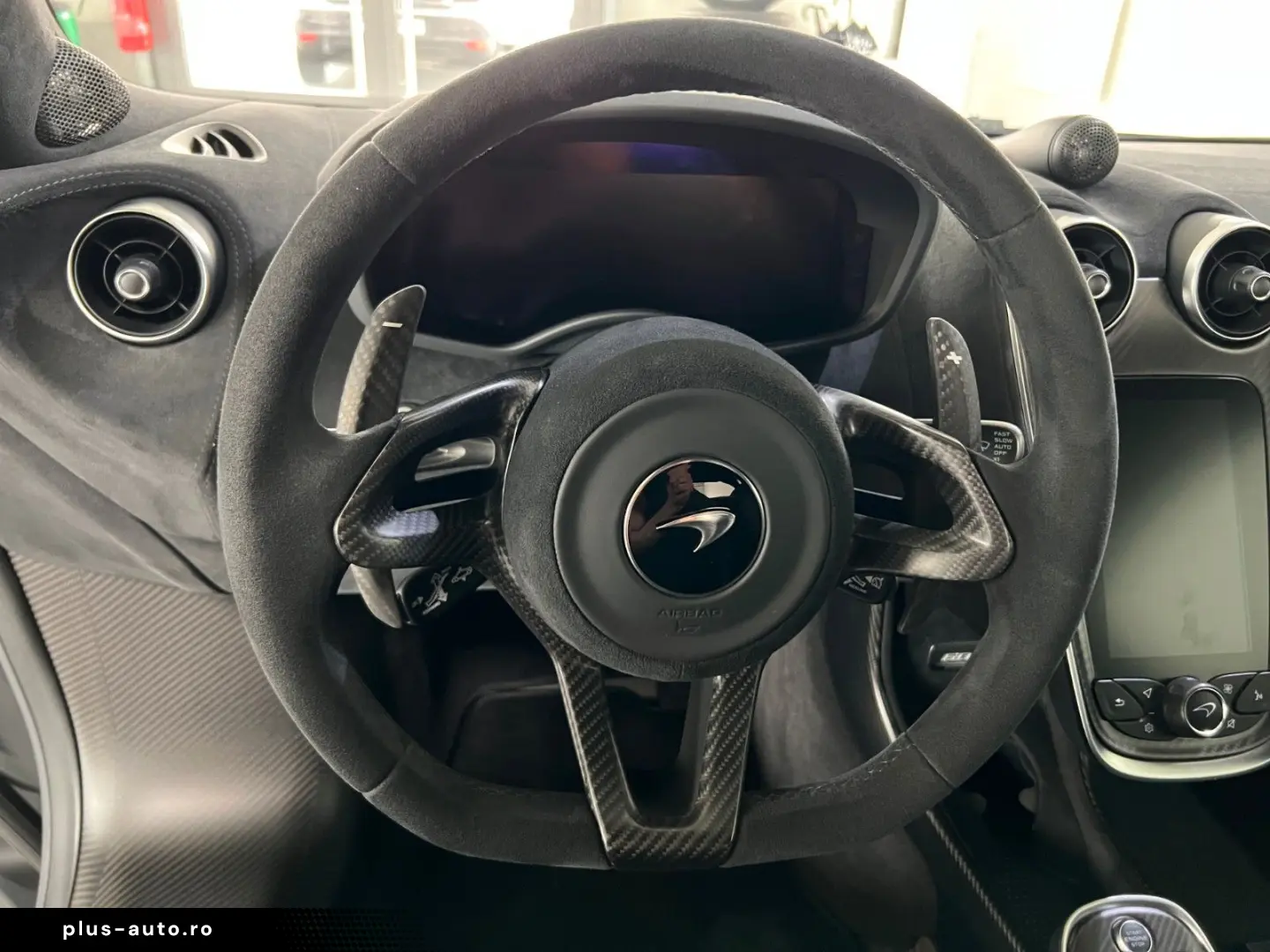 MCLAREN 600LT Carbon Lift Kamera Keramik Navigation LED