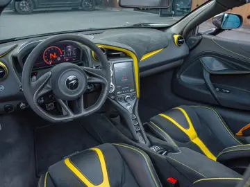 MCLAREN 720S Spider NEW SERVICE PERFORMANCE  CARBON PPF