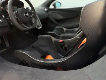 MCLAREN 600LT Coupe  MSO CARBON LIFT CLUBSPORT PRO