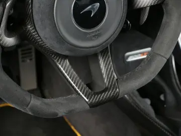 MCLAREN 600LT Carbon Lift B&W Keramik MSO Lackierung
