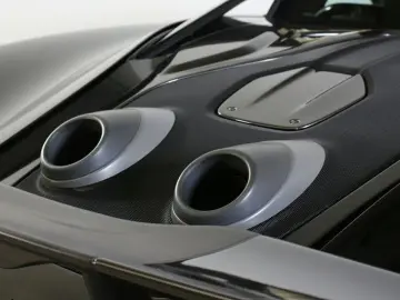 MCLAREN 600LT Carbon Lift B&W Keramik MSO Lackierung
